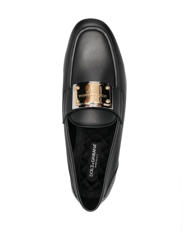 【関税＆送料込み】Dolce & Gabbana Loafers With Logo Plaque Dolce & Gabbana Women's' Logo Plaque Brushed Leather Loafers