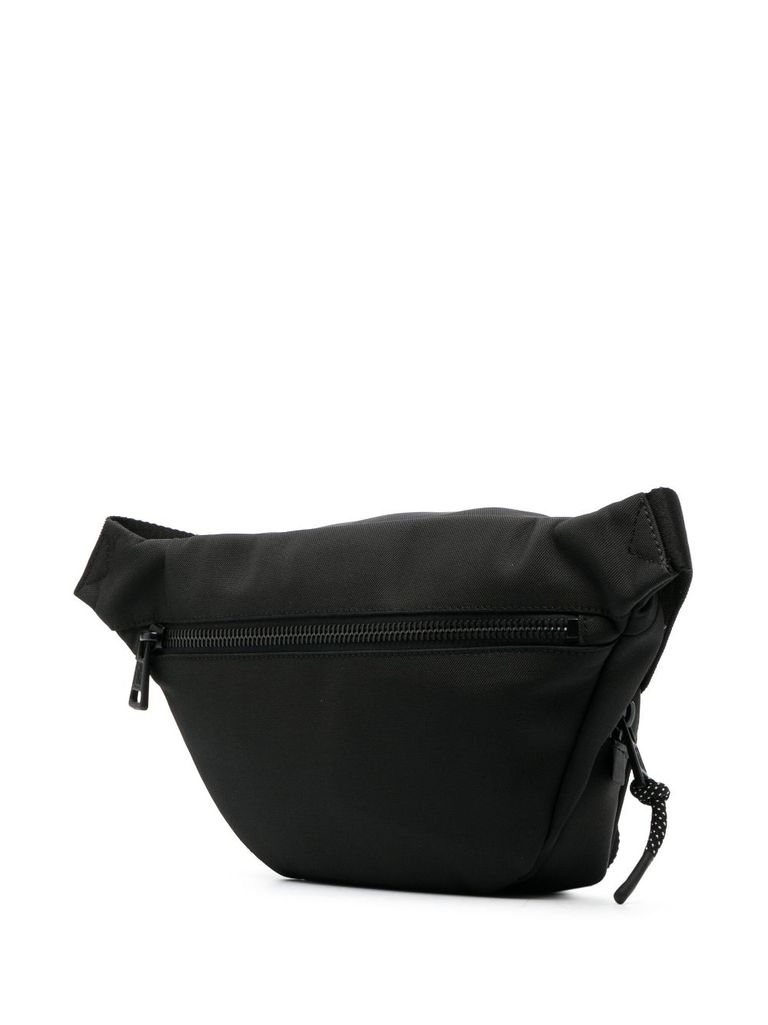 【送料&関税込】Moncler Logo Patch Belt Bag Logo patch belt bag