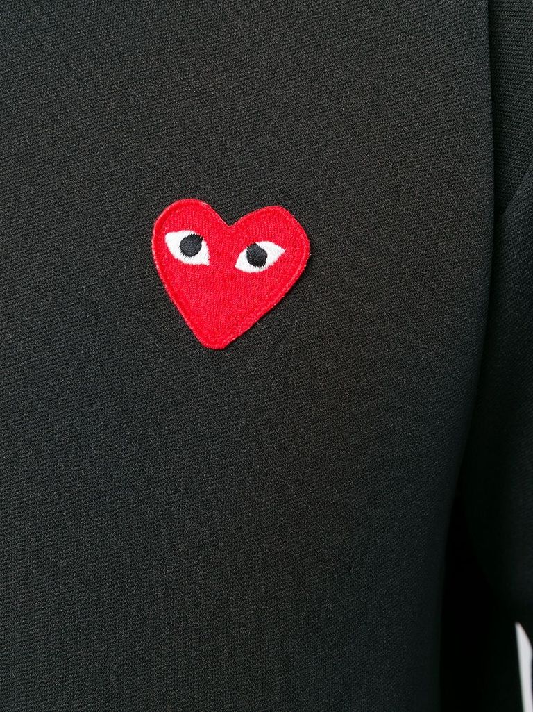 Heart-patch zip-up hoodie
