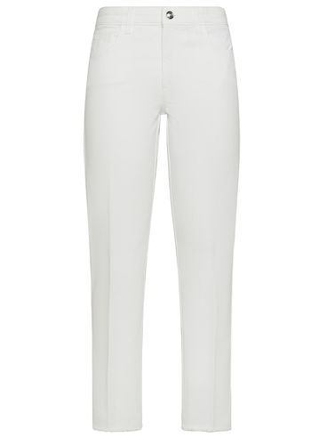 White cotton stretch jeans with pressed crease