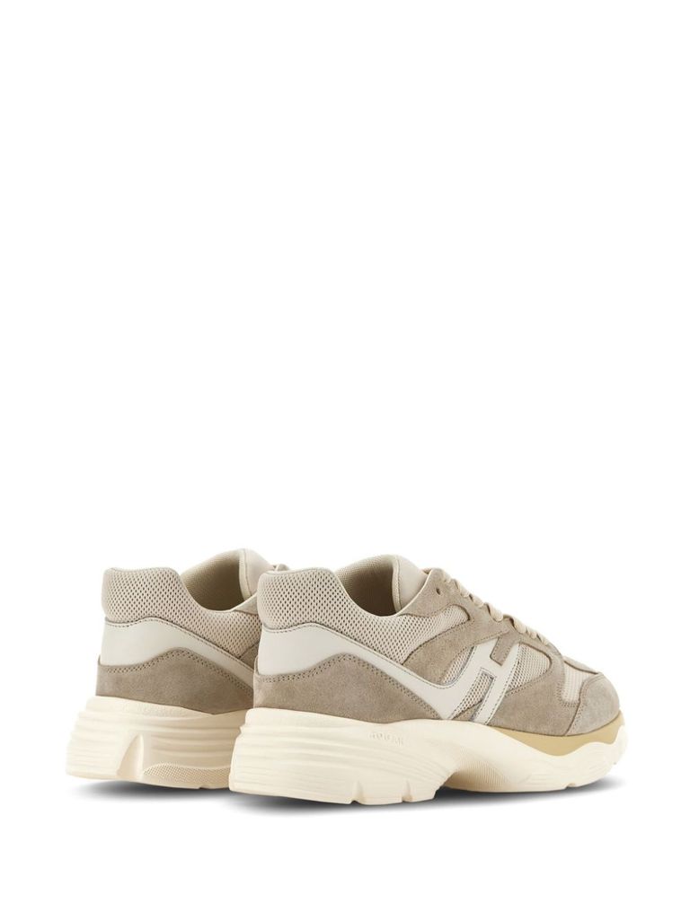 H665' sneakers