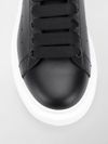 Sneakers 'Oversize' in pelle nero e bianco