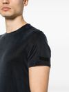 T-shirt with side vents