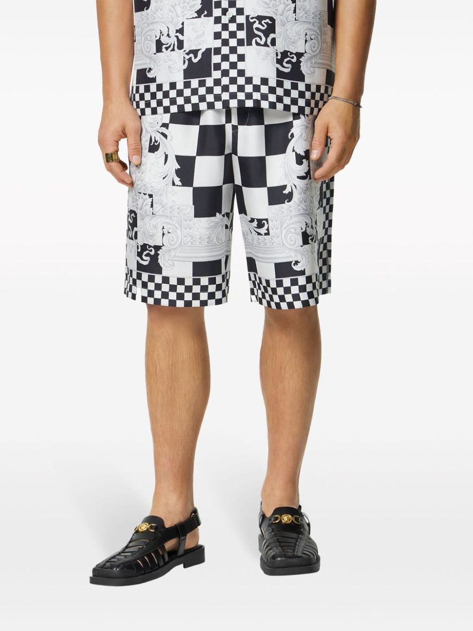 Checkered print Bermuda shorts