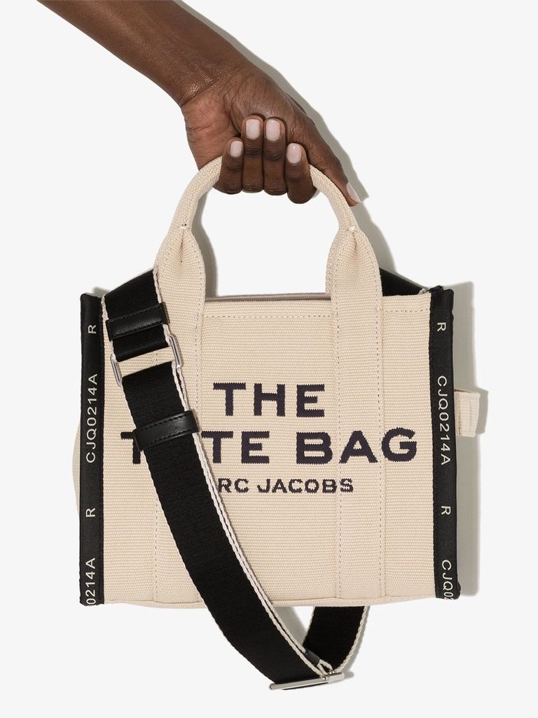[MARC JACOBS]正規品/送料込み The jacquard cross bag 21446611_51931397_600.jpg