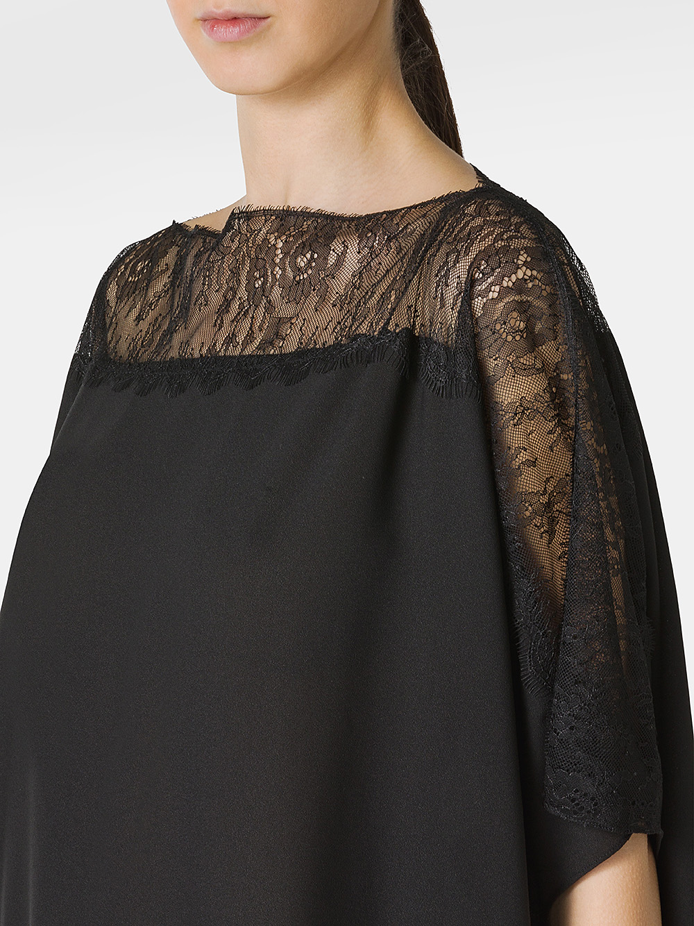 Georgette lightweight poncho with lace