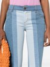 Jeans in cotone stretc svasati con design patchwork