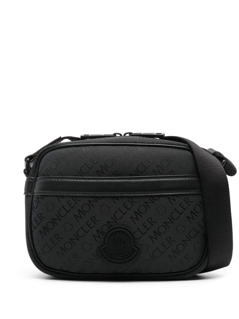 【MONCLER】送料/関税込 Crossbody Bag MONCLER Vertical Leather Crossbody Bag Moncler