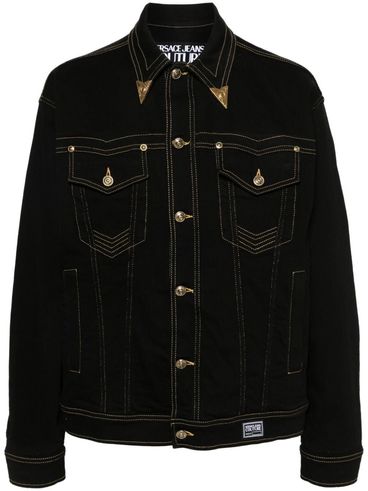 Western-style denim jacket with pockets