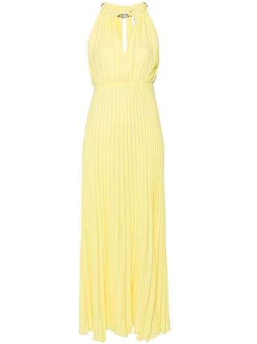 Long pleated dress with chain