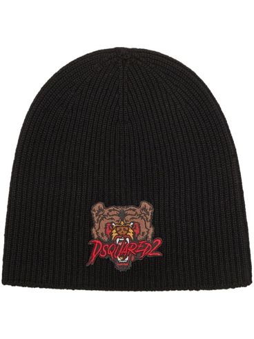 Wool beanie with front embroidery