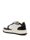 Sneakers in pelle di vitello bianco e nero con scritta