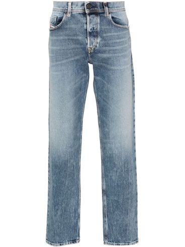 DIESEL - D-Finitive tapered jeans in faded cotton