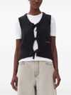 String tie fastening vest