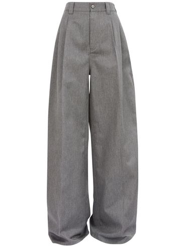 Wide leg pleated trousers