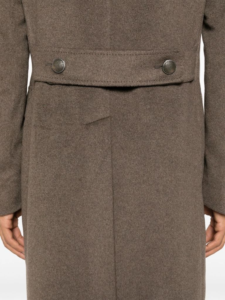 Shop Tagliatore Single-breasted Cashmere Coat With Brooch In Grigio