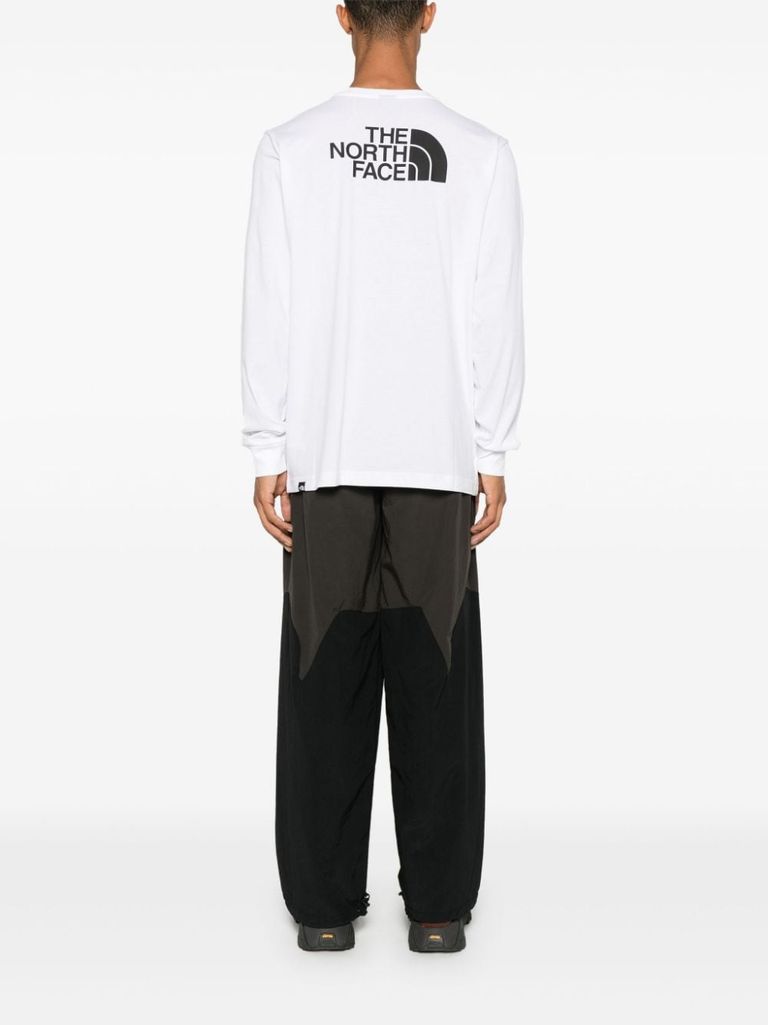 Shop The North Face White Cotton Long-sleeve T-shirt In Bianco