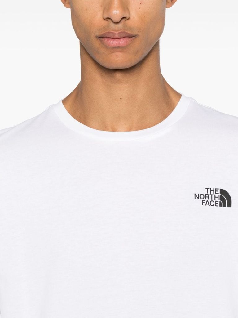 Shop The North Face White Cotton Long-sleeve T-shirt In Bianco