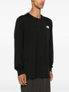 the north face - T-shirt in cotone nero a maniche lunghe - 4