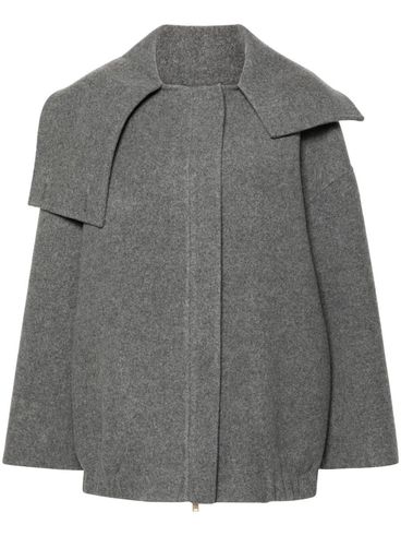 Short virgin wool coat