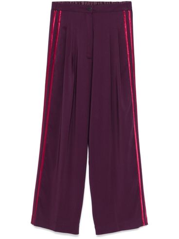 Pleated trousers with side stripes