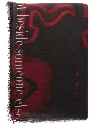 Marilyn scarf with print and lettering