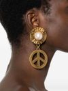 Gold earrings with pearl