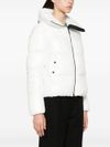 Short Isla puffer jacket in white