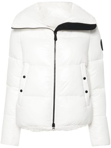 Short Isla puffer jacket in white