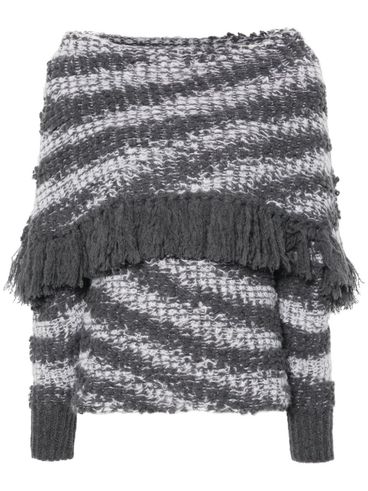 Wool sweater with fringes