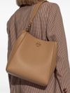 Borsa a secchiello McGraw in pelle beige