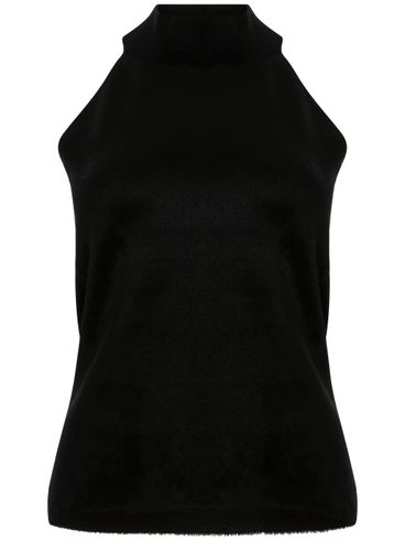 Sleeveless top