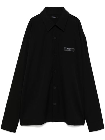 Wool shirt with logo label