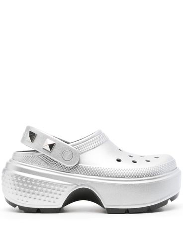 CROCS - Sabot Stomp Metallic Clog con borchie