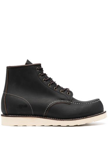 RED WING - Anfibi in pelle di vitello nero con lacci