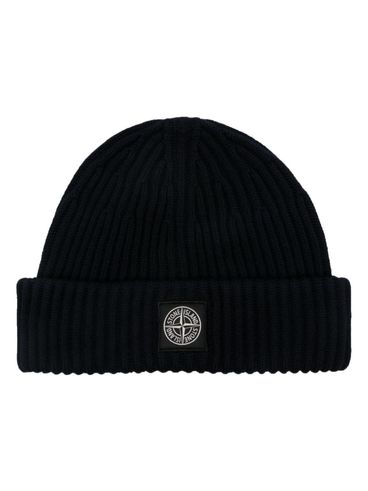 STONE ISLAND - Ribbed wool beanie with logo