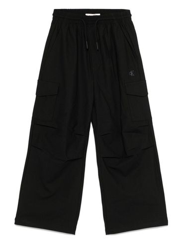 Wide pants with elastic waistband