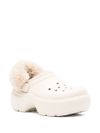 crocs - Stomp Lined Clog in white with fur - 2