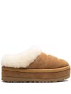 ugg - Suede Tazzlita clogs with fur