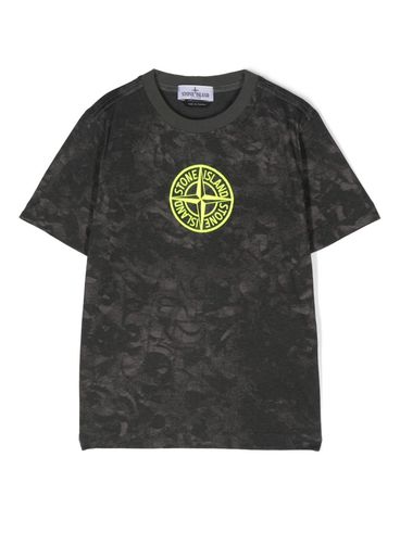 STONE ISLAND - T-shirt in cotone grigio stampato con ricamo logo