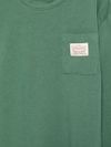 levi's - T-shirt in cotone verde con tasca - 2