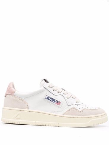 AUTRY - Sneakers 'Medalist' in pelle di vitello bianca e rosa