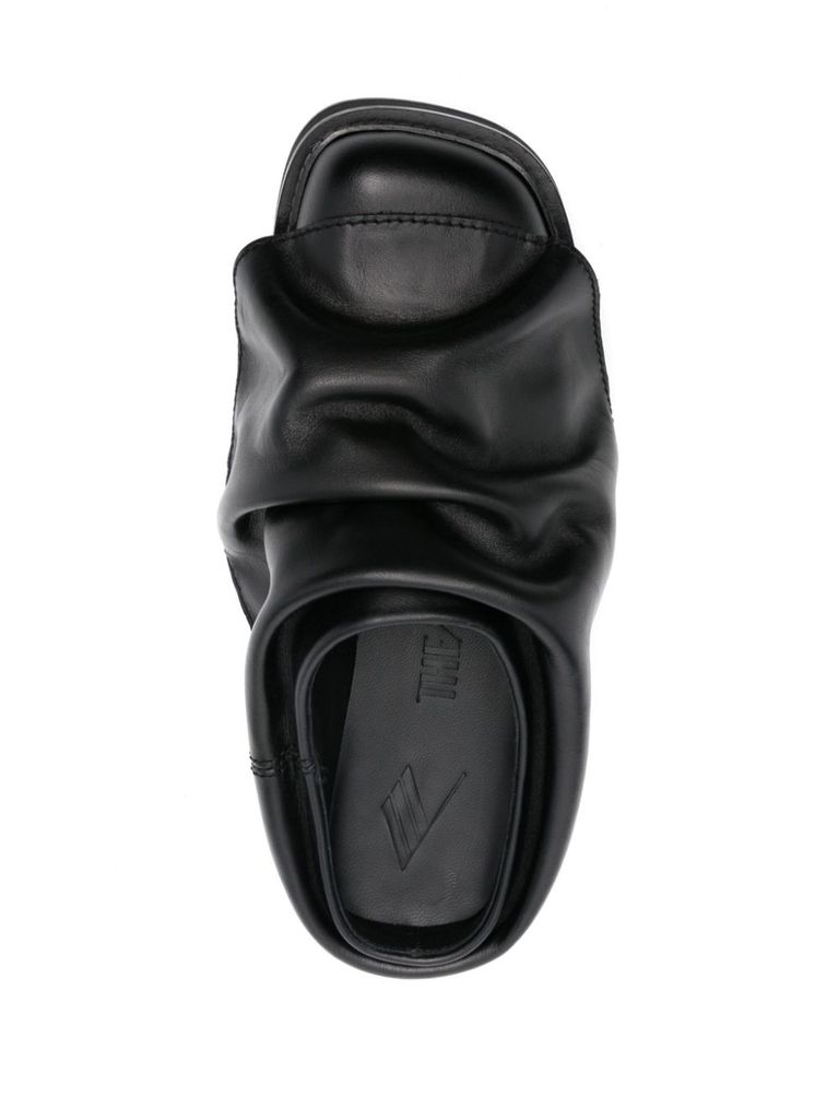 サンダル・ミュール THE ATTICO Black leather Mini Robin slippers THE ATTICO Mini Robin gathered leather mules | NET-A-PORTER