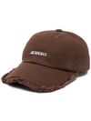 jacquemus - Cappello baseball marrone con placca logo