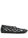 jil sander - Black leather ballet flats with a woven design