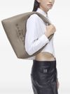 marc jacobs - Grey leather "Raviolo" bag with embossed logo - 5