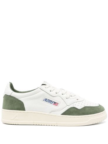 AUTRY - Medalist sneakers in white leather and green suede