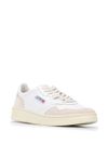 autry - Medalist sneakers in white with suede - 3