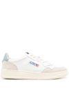 autry - Medalist sneakers in white and light blue with suede