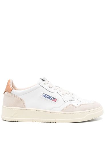 AUTRY - Medalist sneakers in white and orange with suede